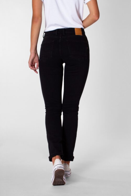 Sara Straight Black Rinse Hinten