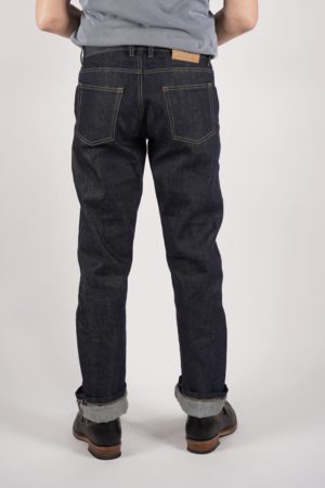 bMS 2306 Model 1 hinten Jeans von byteMyStork aus deutscher Produktion Raw Selvedge Jeans aus 12.oz organic cotton Red Selvedge