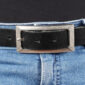 bMS Rechteckige Dornschließe 3cm Ledergürtel PURE BLACK gerollt - an heller Jeans und schwarzem Shirt (Ausschnitt)