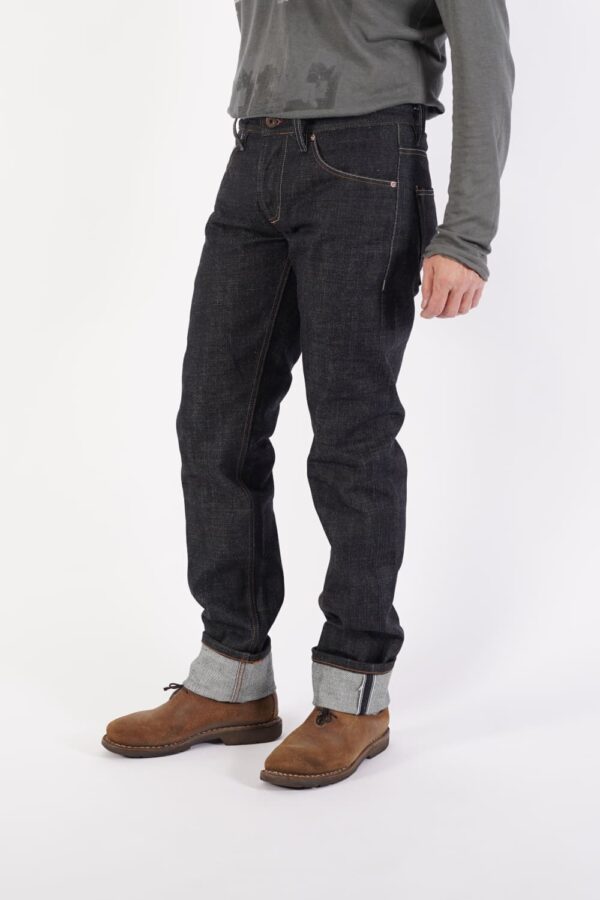 Schmaler Blaumann Klassik 15oz linke Seite neu Schmaler Blaumann Klassik 15oz Organic linke Seite