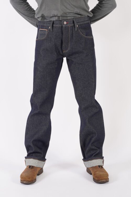 Gerader Blaumann hoch 13.5oz vorne mit nach hinten verschränkten Armen