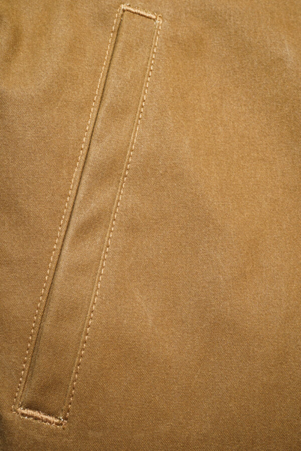 Tellason Blubaugh N1 Deck Jacket Seitentasche (Detail) Tellason Blubaugh N1 Deck Jacket Seitentasche (Detail)