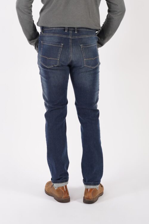 bloomers Nick Hinten