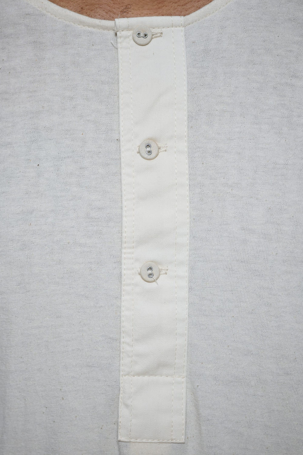 Merz b Schwanwen 102 Loopwheeled Long Sleeve Henley Knopfleiste