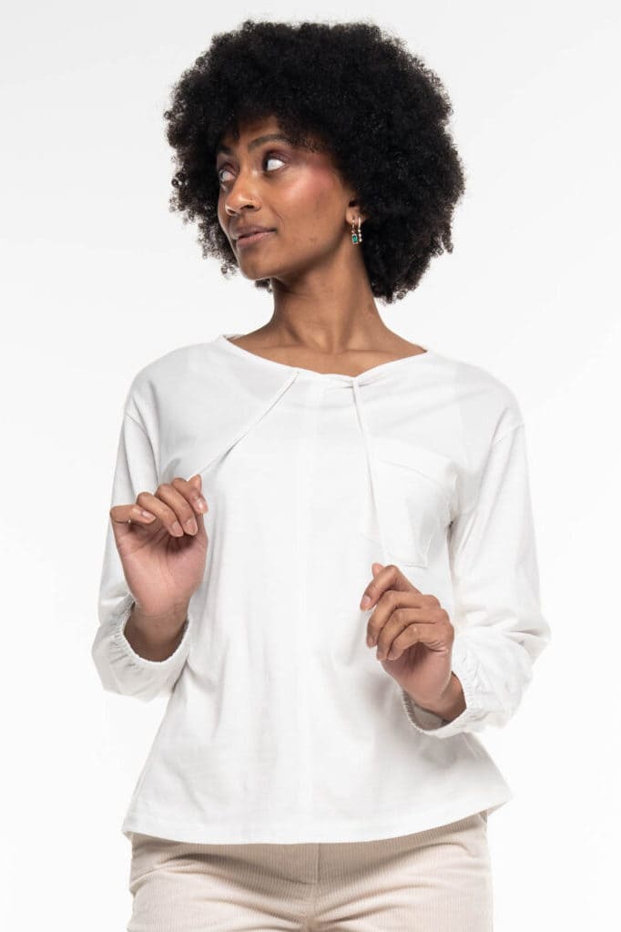 Alma & Lovis V-Neck Blouse white frontal 3