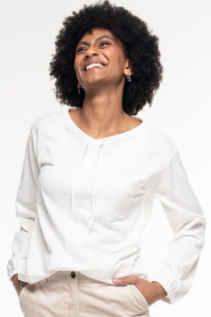 Alma & Lovis V-Neck Blouse white frontal