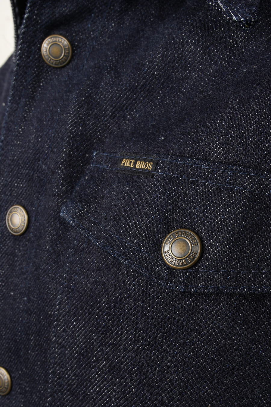 Pike Brothers 1943 CPO Shirt 21oz Denim Brusttasche Detail